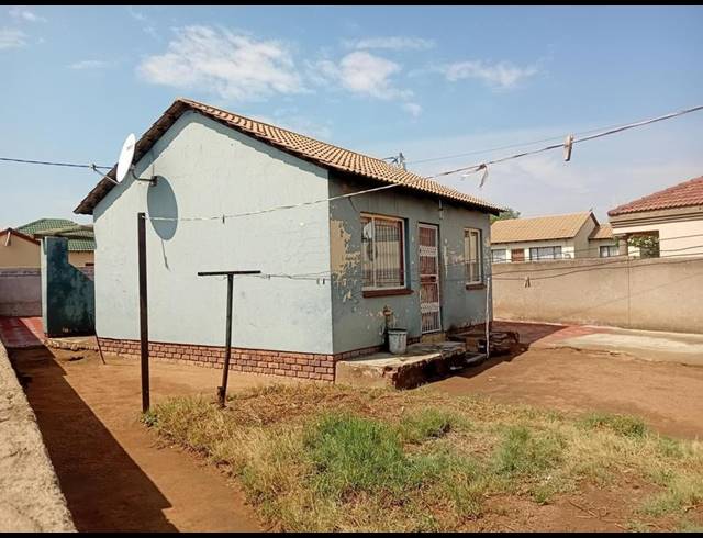 2 BEDROOM HOUSE FOR SALE IN SOSHANGUVE GG